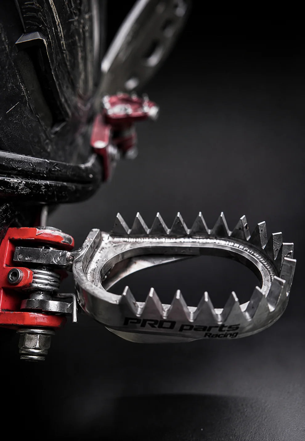 SHARK BITE • Estriberas de Titanio GR5 KTM GROUP 2024–2027