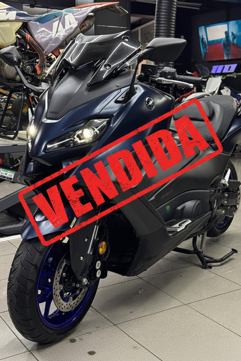 YAMAHA TMAX 560